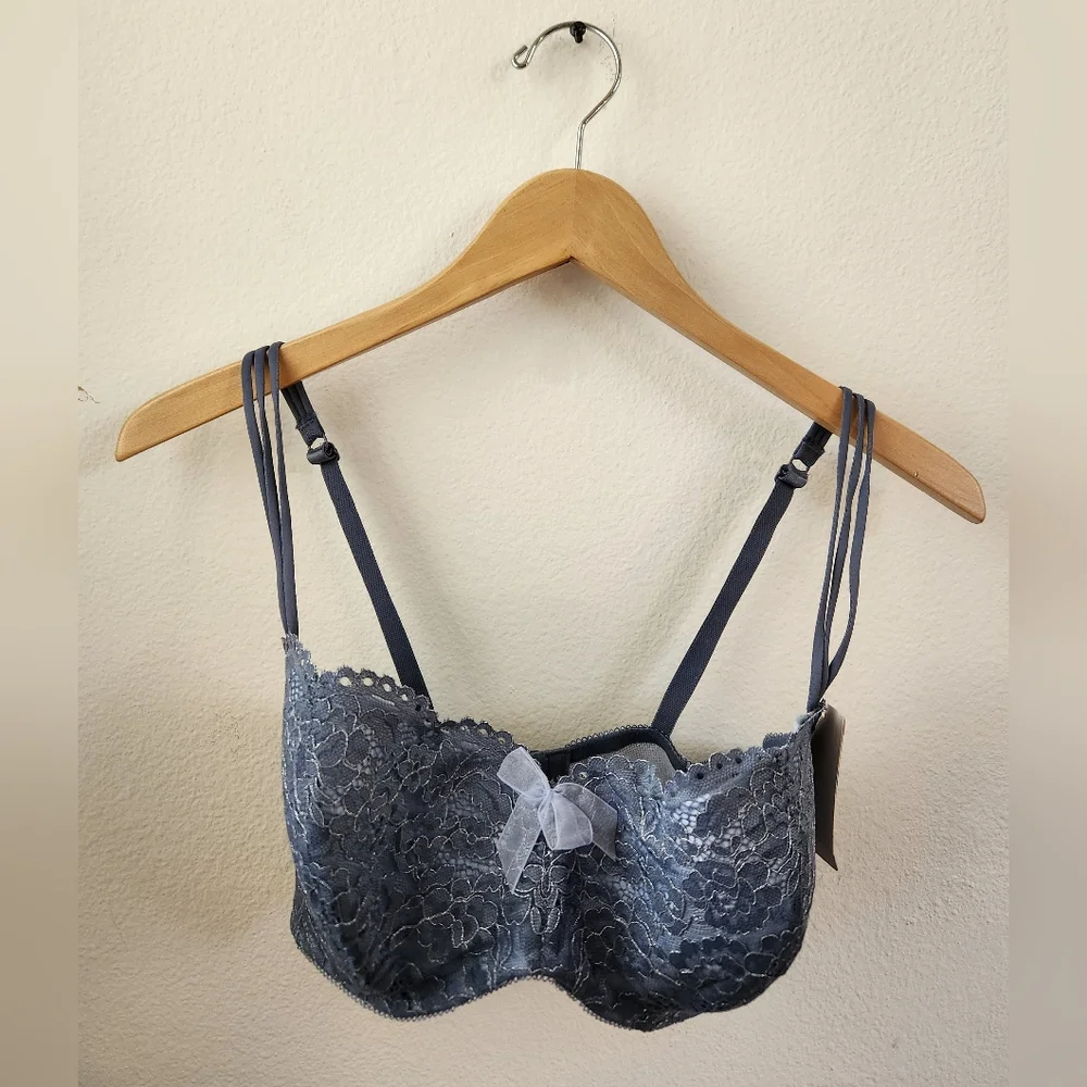 B.Tempt'd by Wacoal Women's Ciao Bella‎ Lace Balconette Bra Blue Gray 36DDD NWT